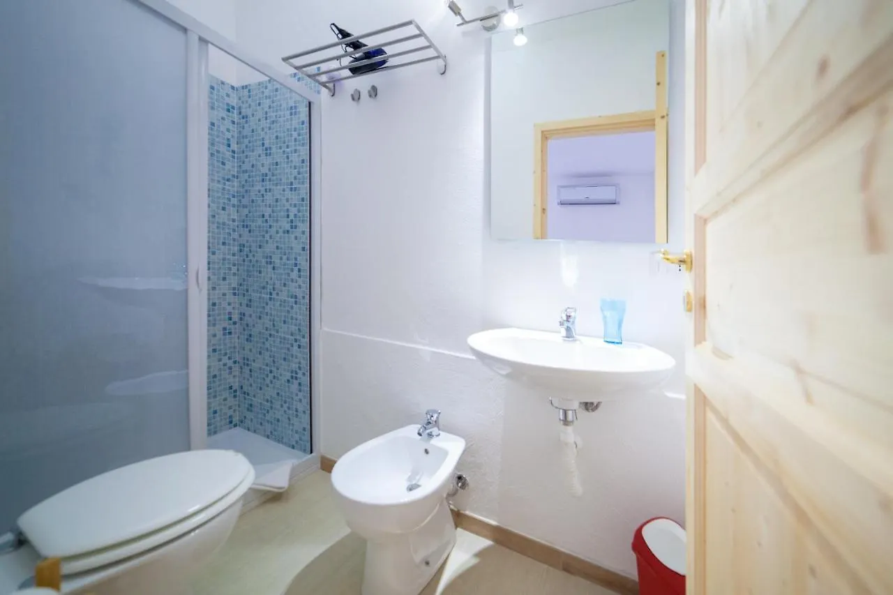 Brezza B&B Golfo Aranci 0*,  Italy