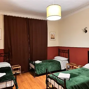 Pardis Hostel Rom