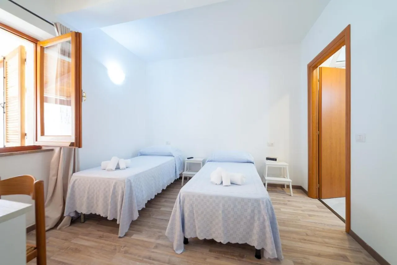 Brezza B&B Golfo Aranci 0*,  Italien